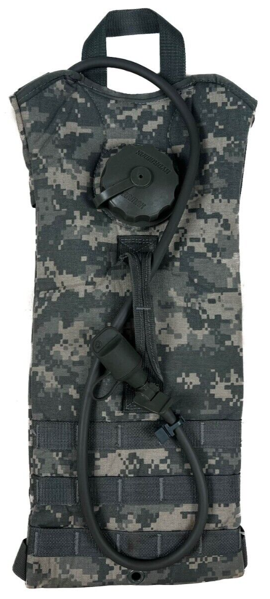 UCP Hydration Carrier With Bladder